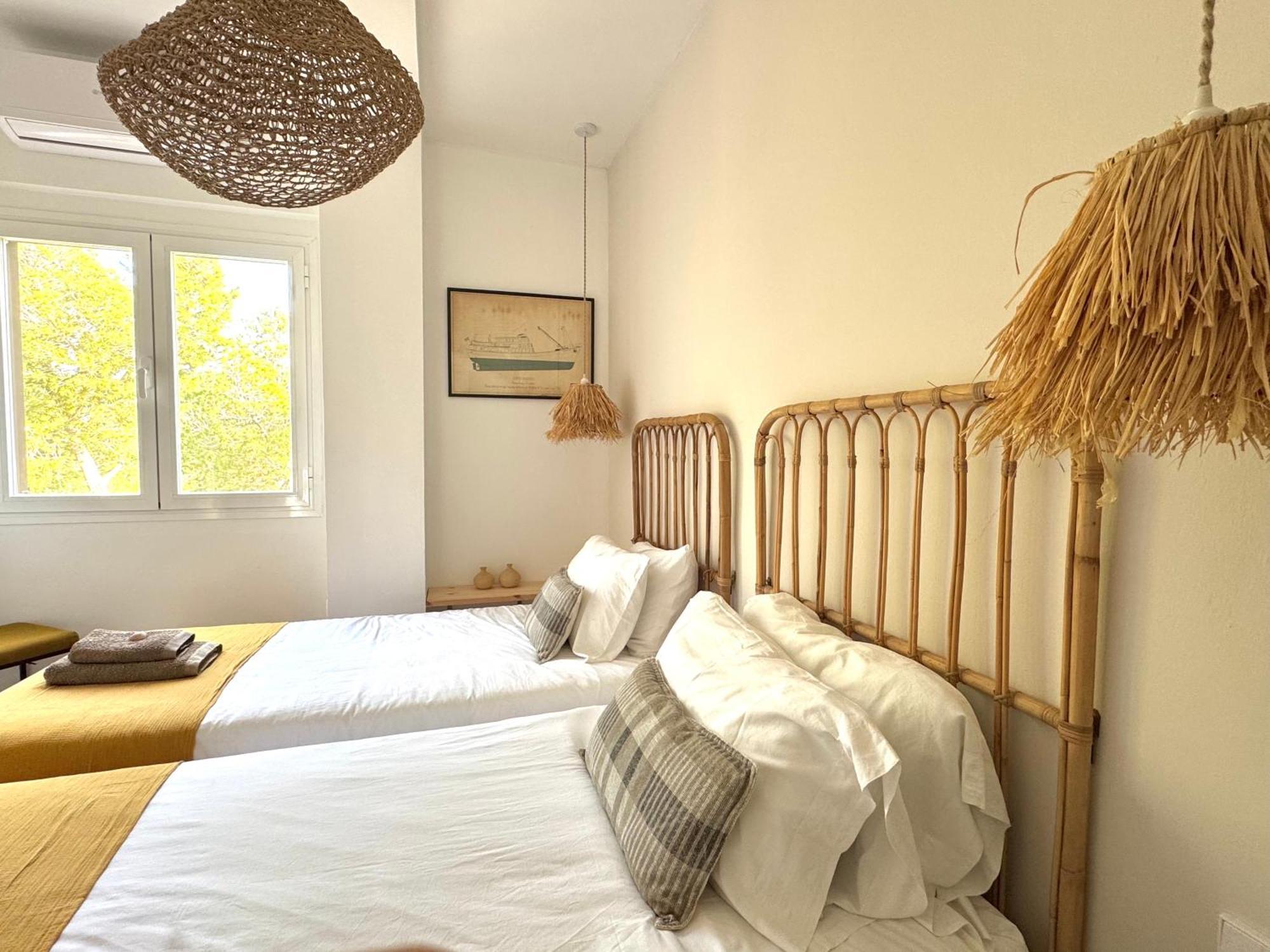 Appartement Nobe Es Pujols Proche Plage, Vue Mer ภายนอก รูปภาพ