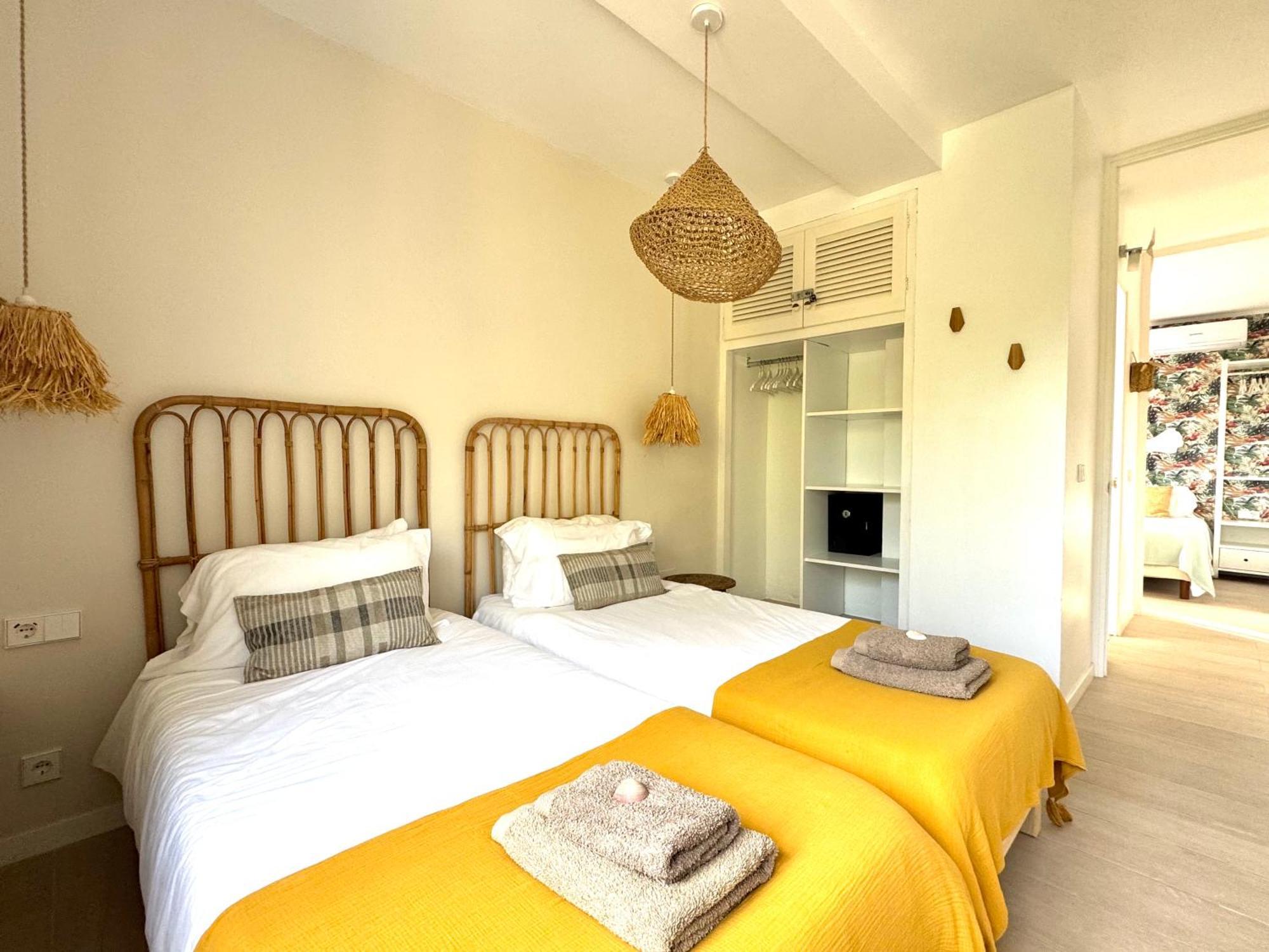 Appartement Nobe Es Pujols Proche Plage, Vue Mer ภายนอก รูปภาพ